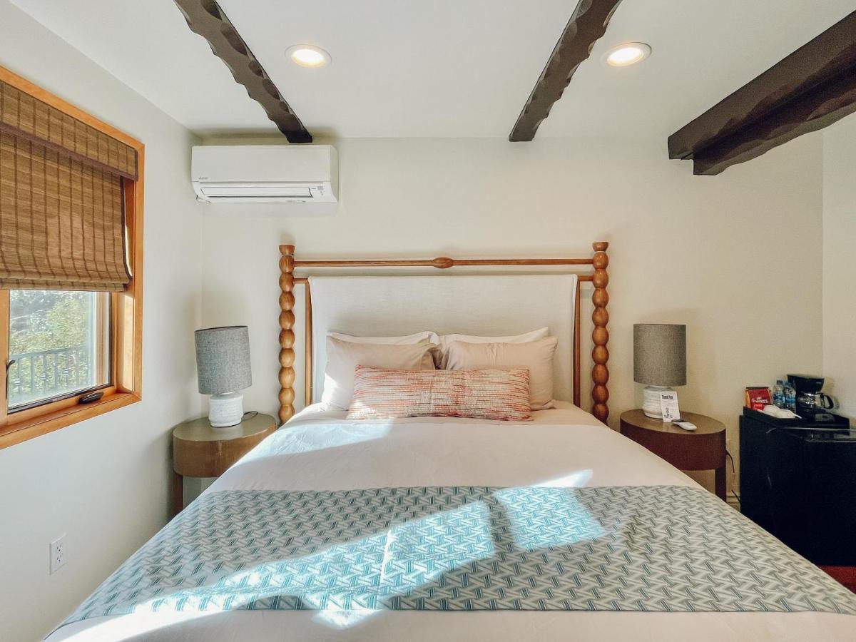 Zane Grey Pueblo Hotel 아발론 외부 사진