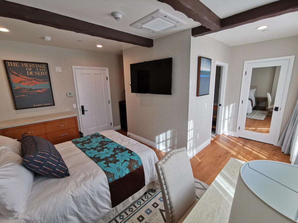 Zane Grey Pueblo Hotel 아발론 외부 사진
